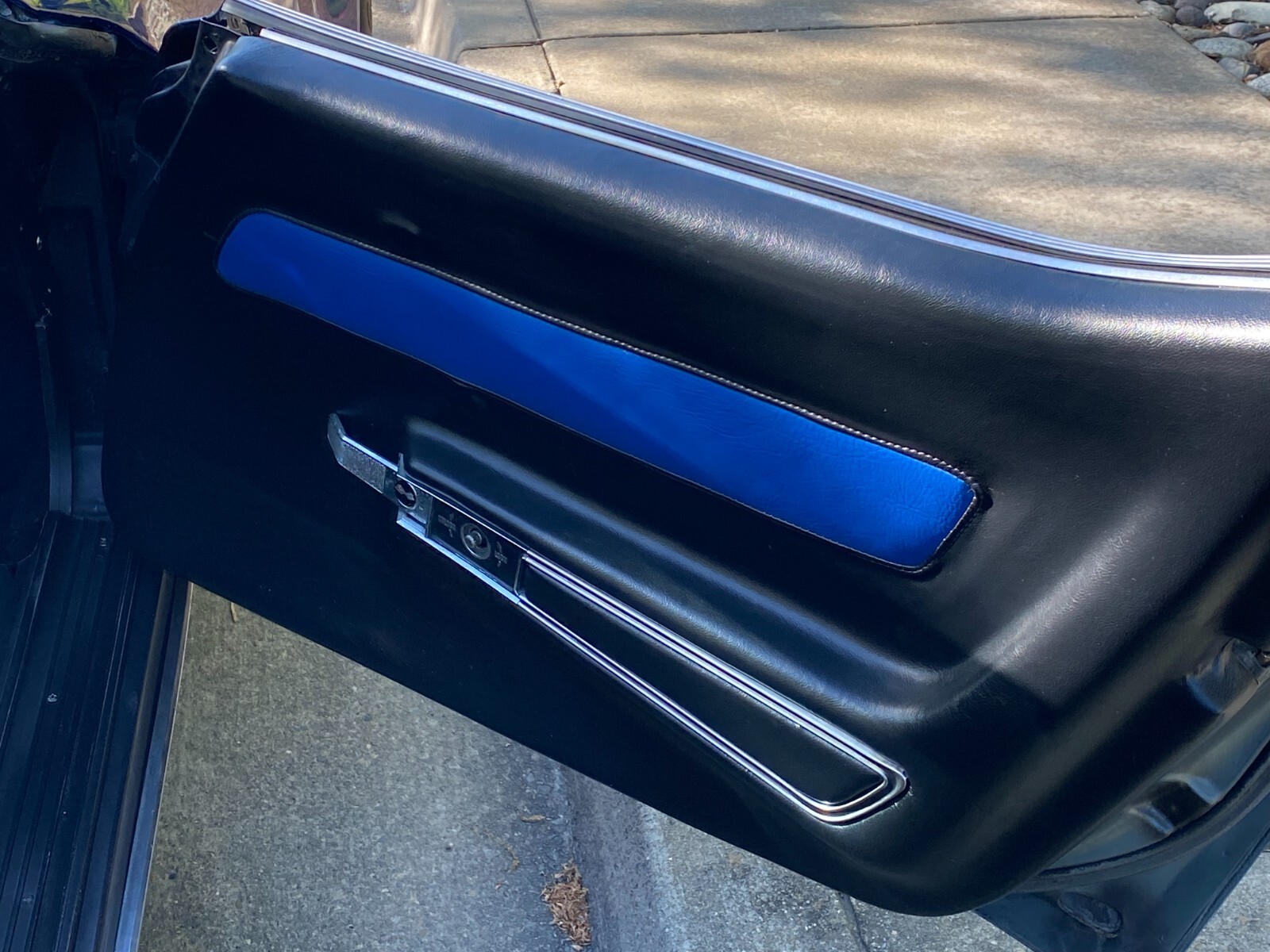 Chevrolet-Corvette-1970-Convertible-16