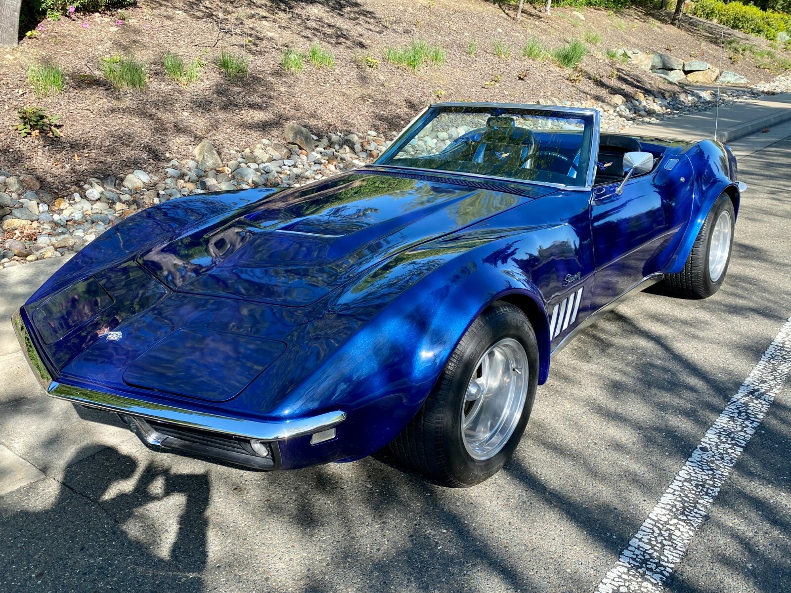 Chevrolet-Corvette-1970-Convertible-2