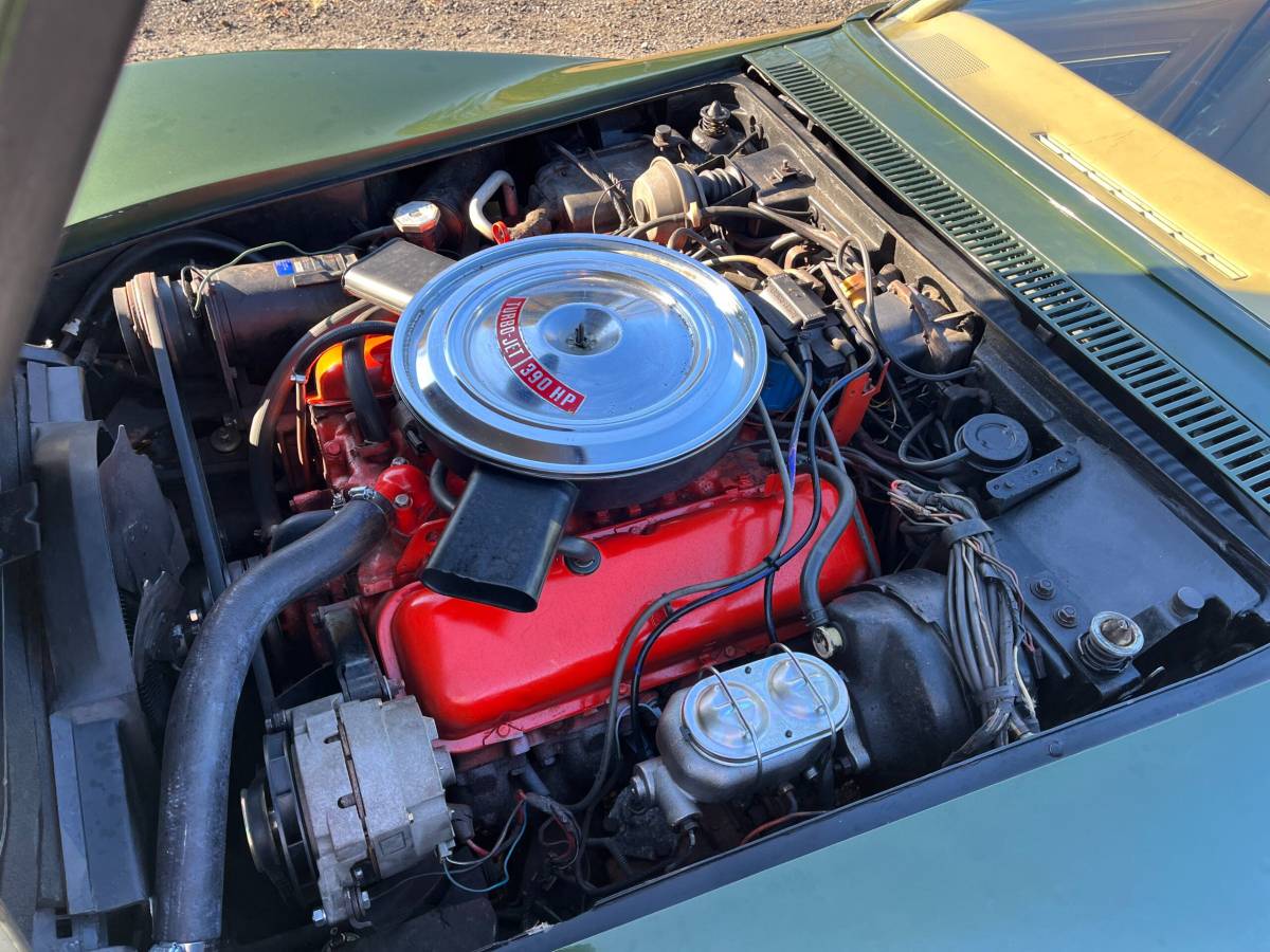 Chevrolet-Corvette-1970-green-14