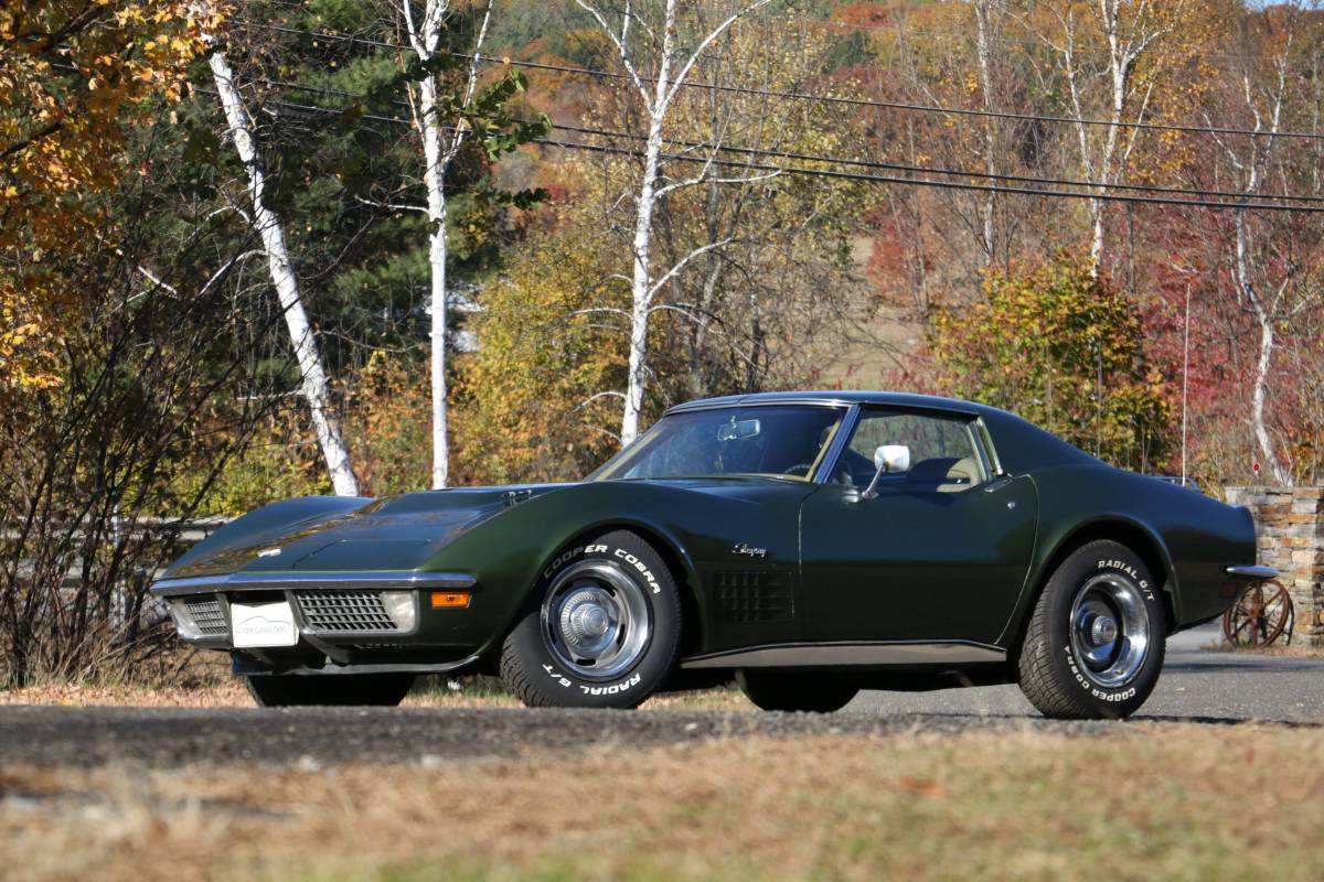 Chevrolet-Corvette-1970-green-2