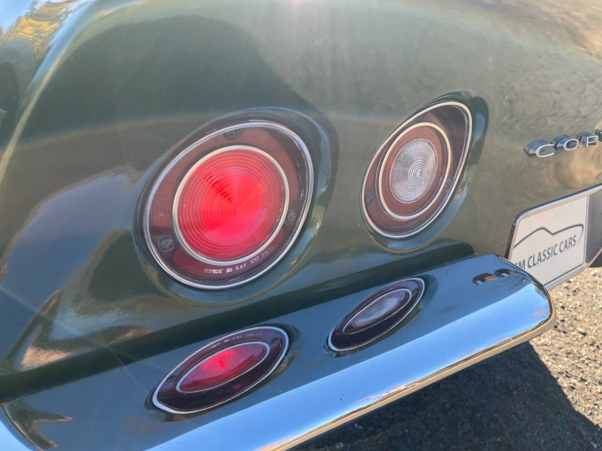 Chevrolet-Corvette-1970-green-21