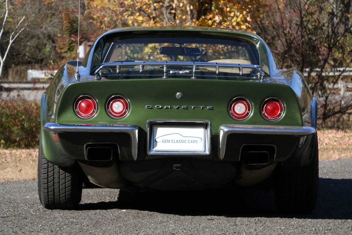 Chevrolet-Corvette-1970-green-6