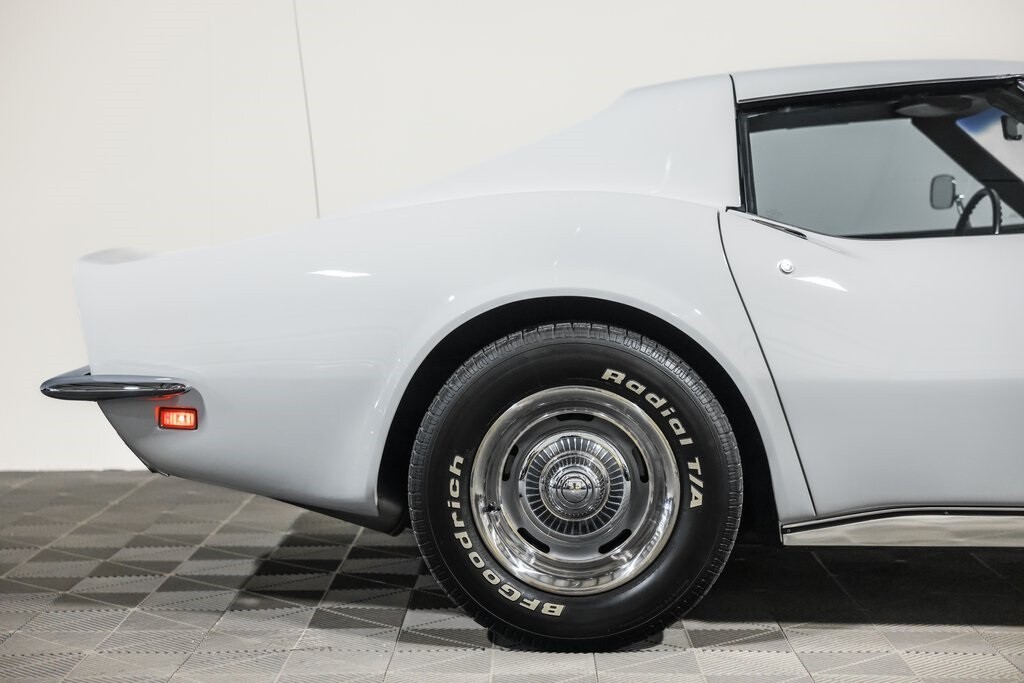 Chevrolet-Corvette-1971-1