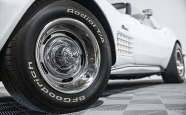 Chevrolet-Corvette-1971-11