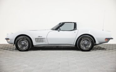 Chevrolet-Corvette-1971-12