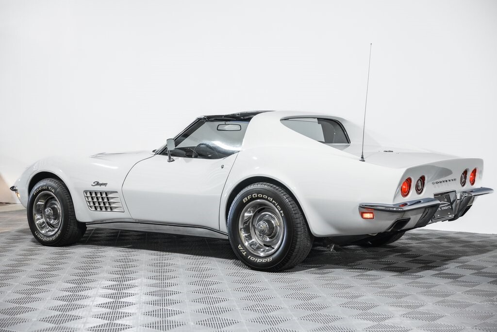 Chevrolet-Corvette-1971-15