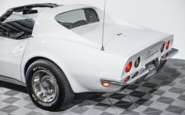 Chevrolet-Corvette-1971-16