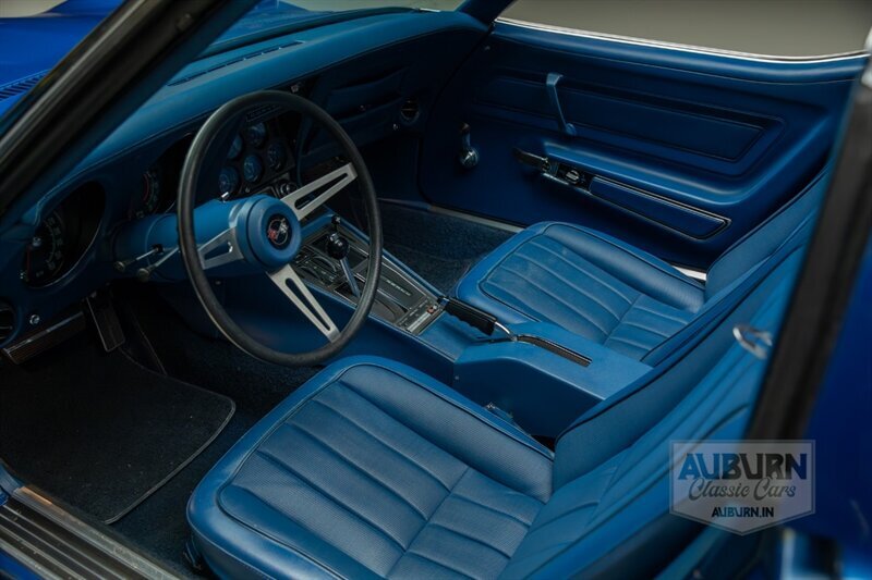 Chevrolet-Corvette-1971-19