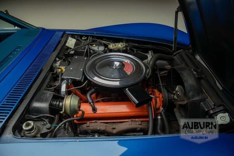Chevrolet-Corvette-1971-21