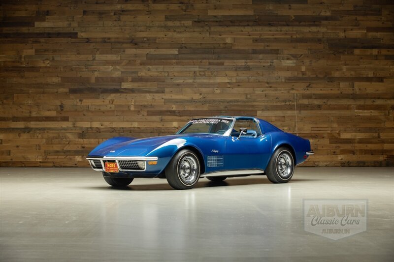 Chevrolet-Corvette-1971-27