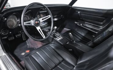 Chevrolet-Corvette-1971-29