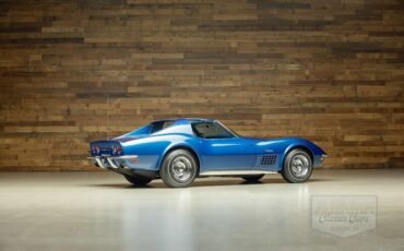 Chevrolet-Corvette-1971-3