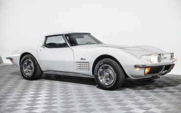 Chevrolet-Corvette-1971-3