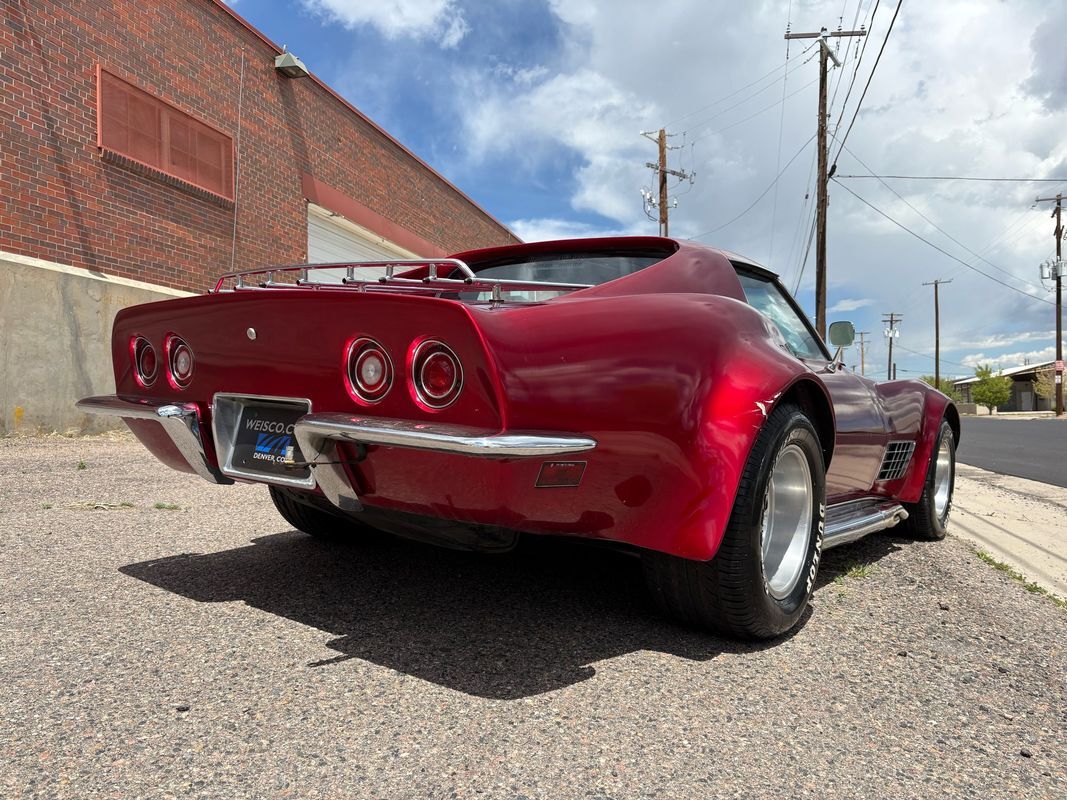 Chevrolet-Corvette-1971-4