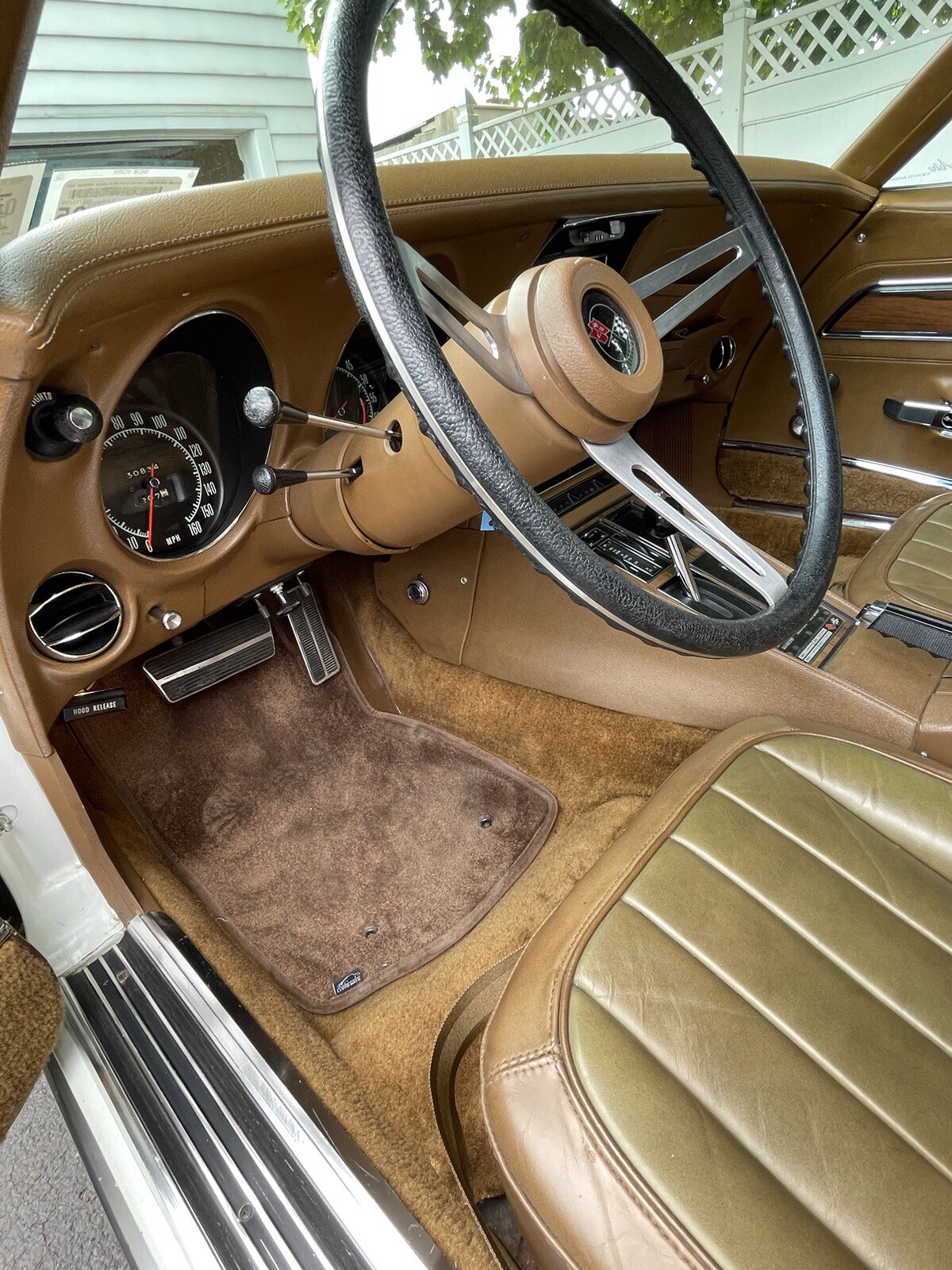 Chevrolet-Corvette-1971-Coupe-12