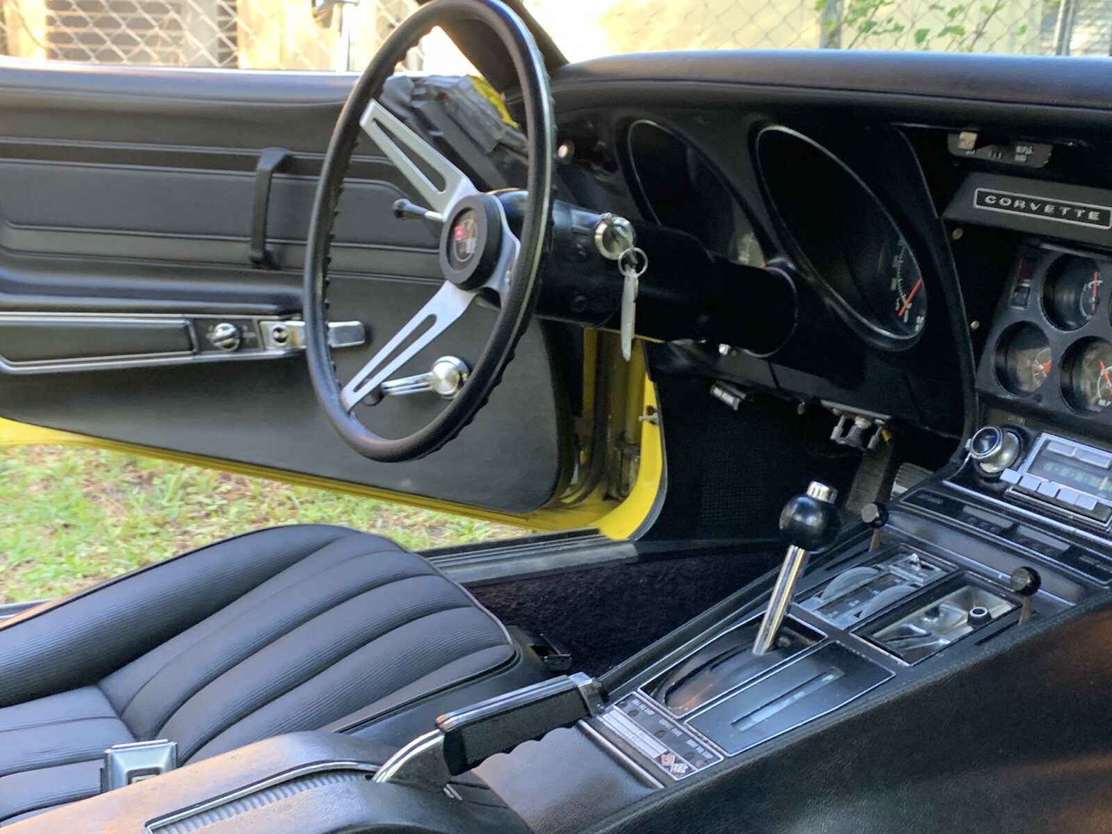 Chevrolet-Corvette-1971-Coupe-13