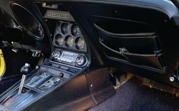 Chevrolet-Corvette-1971-Coupe-16