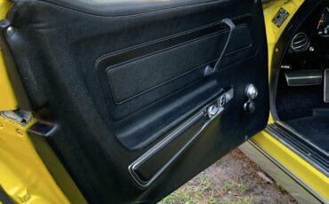 Chevrolet-Corvette-1971-Coupe-17
