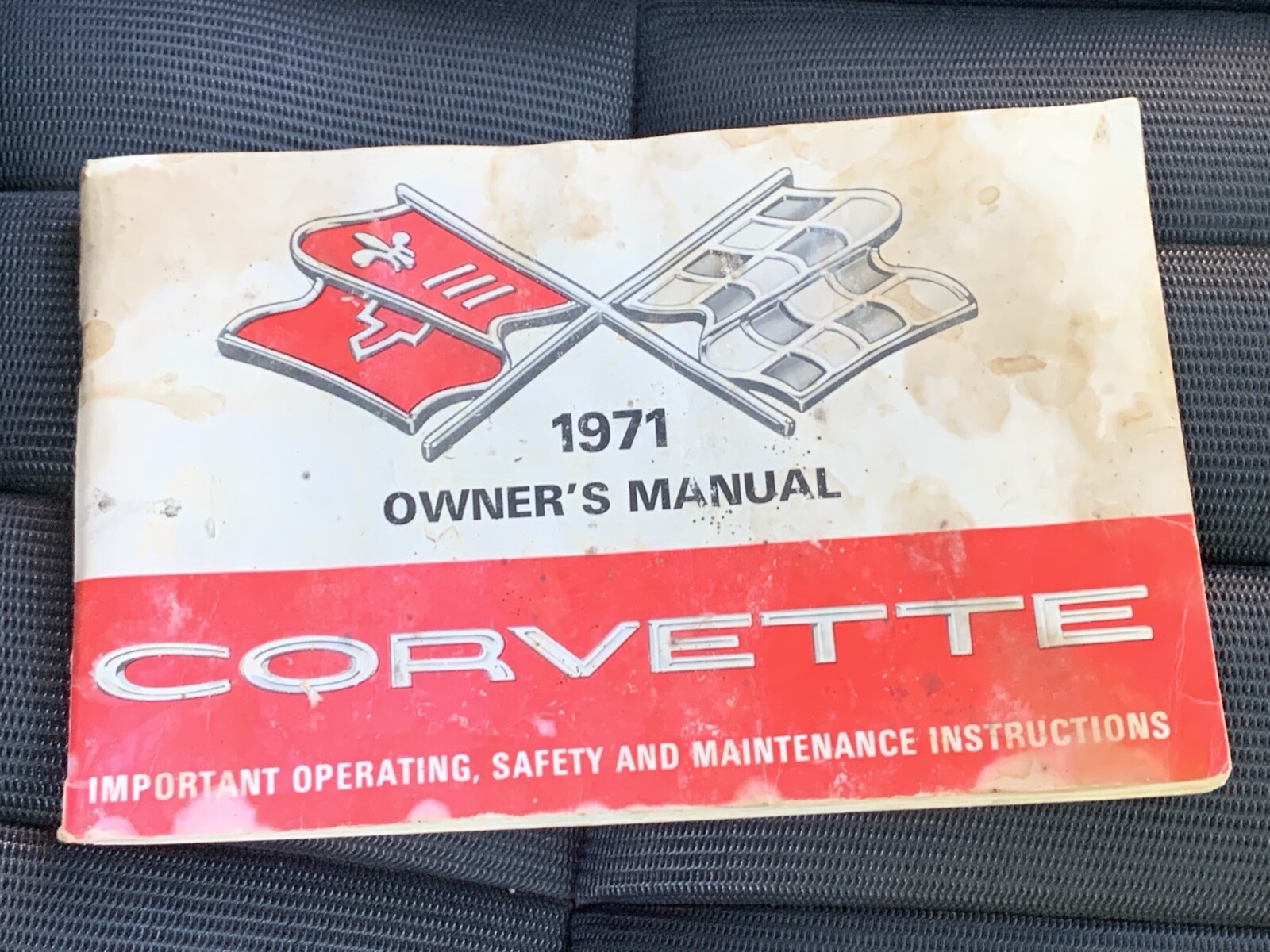 Chevrolet-Corvette-1971-Coupe-34