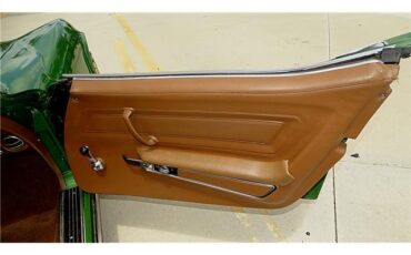 Chevrolet-Corvette-1971-TWO-DOOR-CONVERTIBLE-20