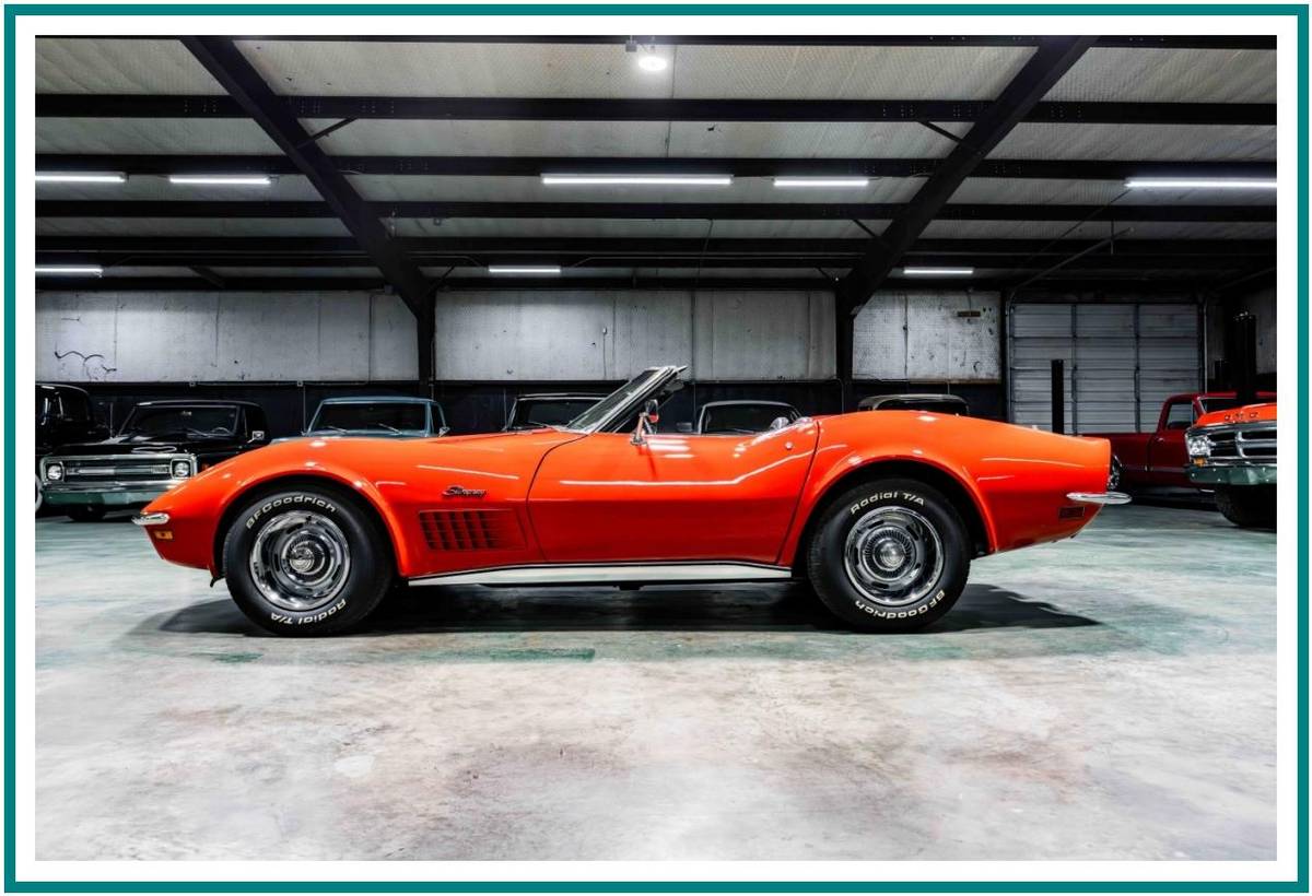 Chevrolet-Corvette-1971-orange-1