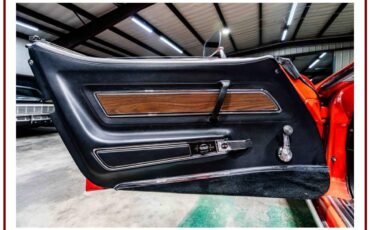 Chevrolet-Corvette-1971-orange-10