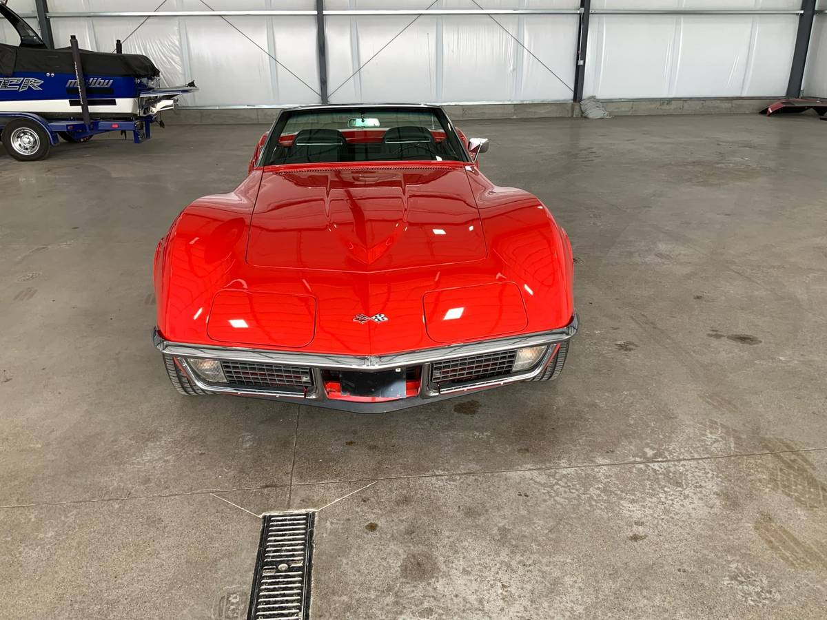 Chevrolet-Corvette-1971-red-10