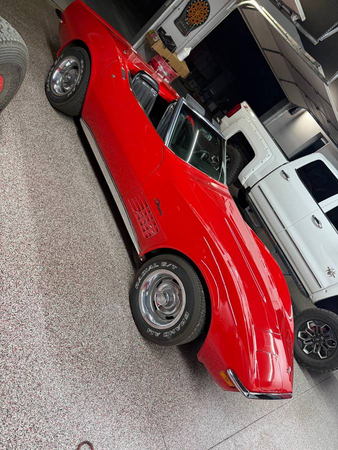 Chevrolet-Corvette-1971-red-17