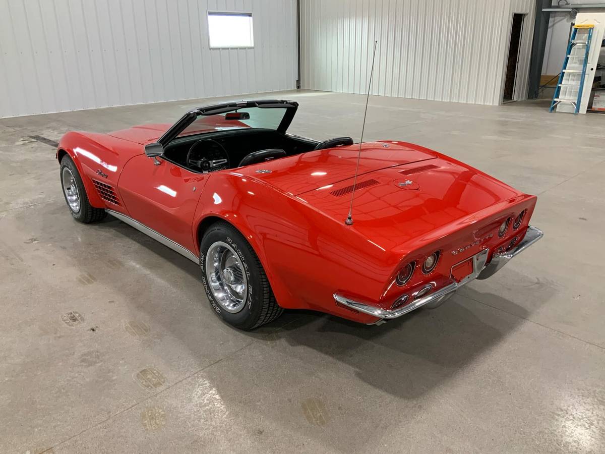Chevrolet-Corvette-1971-red-3