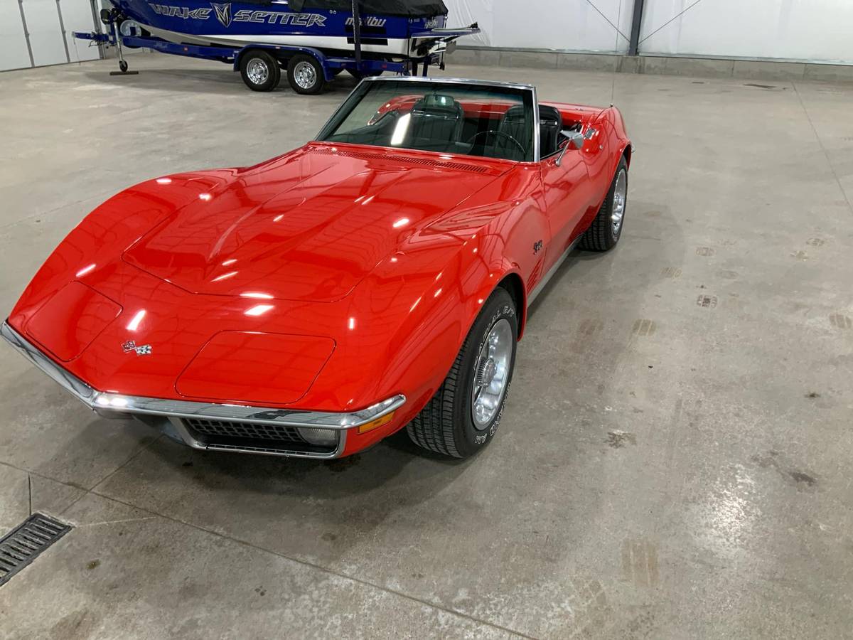 Chevrolet-Corvette-1971-red-4