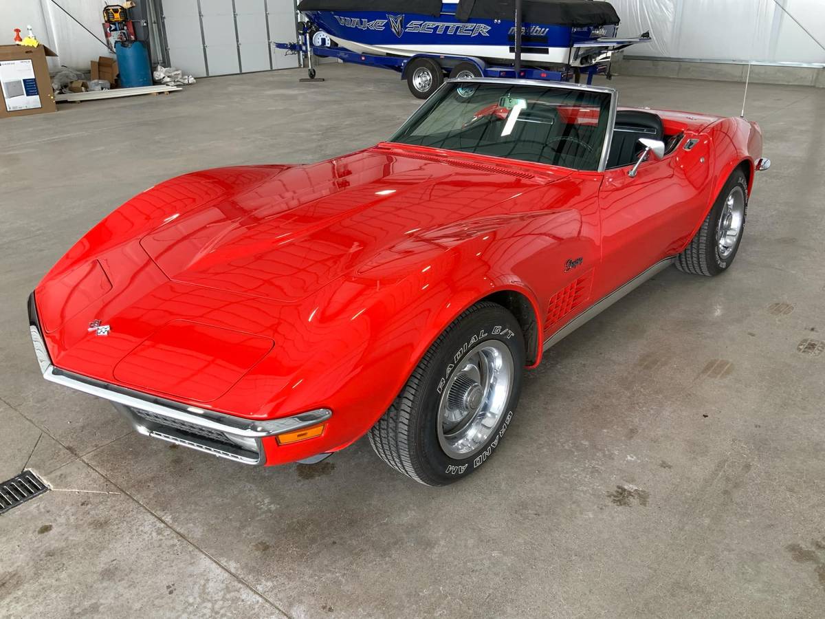 Chevrolet-Corvette-1971-red-9