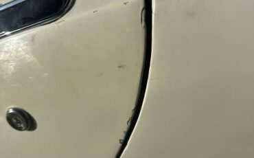 Chevrolet-Corvette-1971-white-1