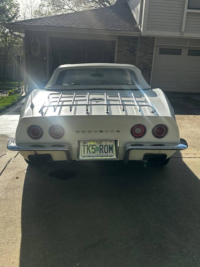 Chevrolet-Corvette-1971-white-11