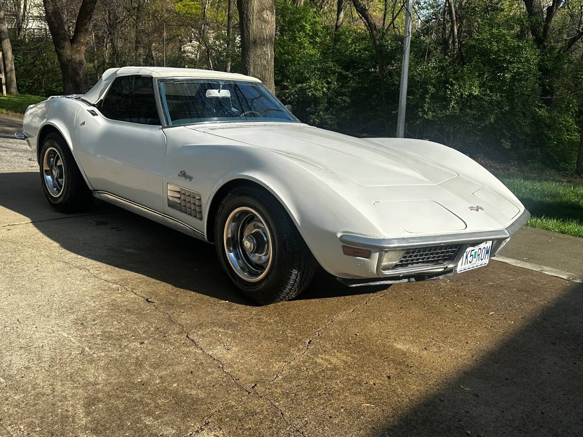 Chevrolet-Corvette-1971-white-22