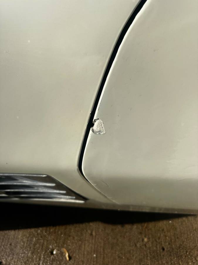 Chevrolet-Corvette-1971-white-4