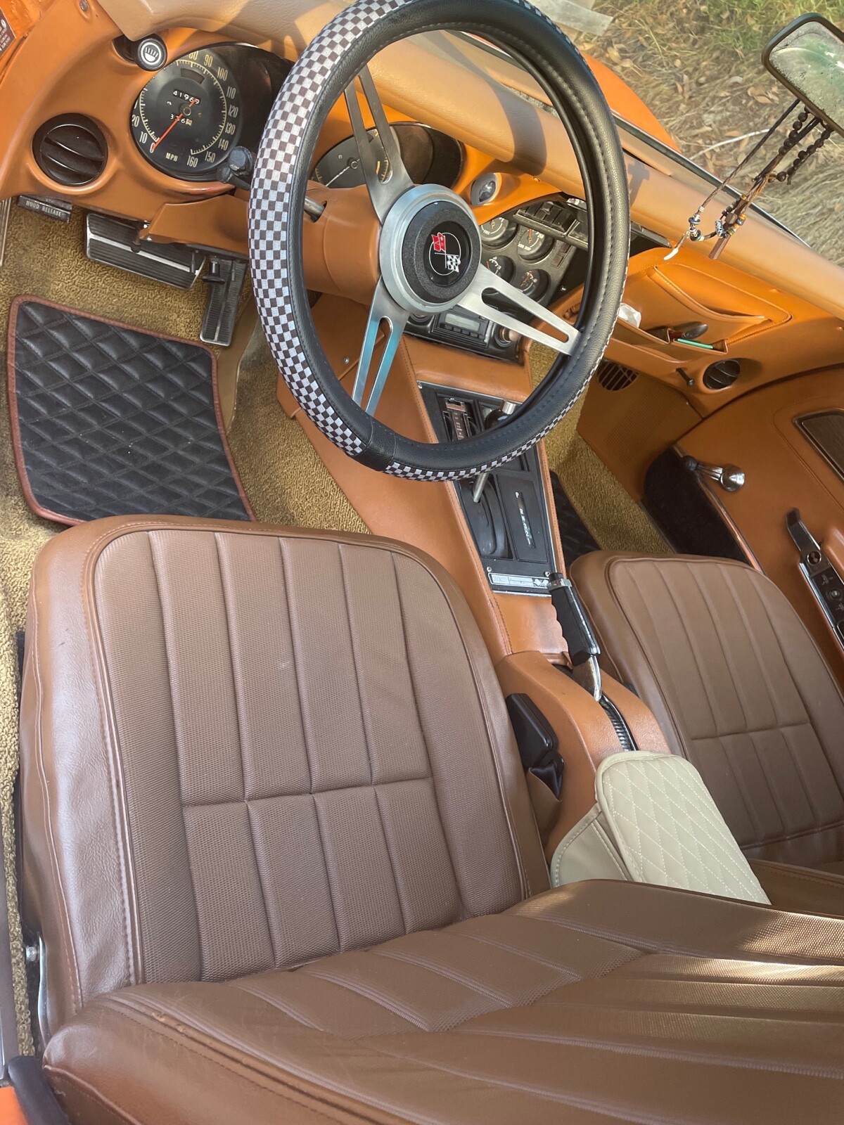 Chevrolet-Corvette-1972-12