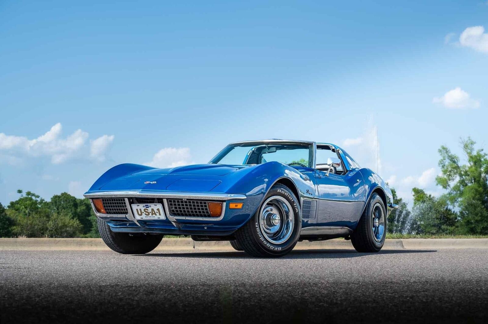 Chevrolet-Corvette-1972-2-Door-27