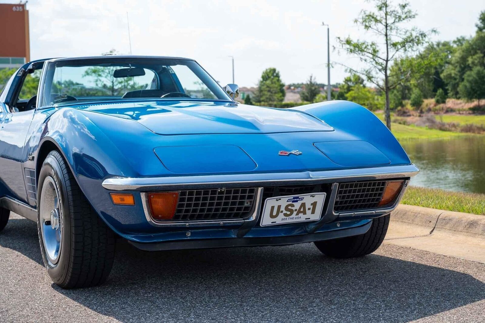 Chevrolet-Corvette-1972-2-Door-31