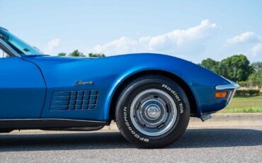 Chevrolet-Corvette-1972-2-Door-32