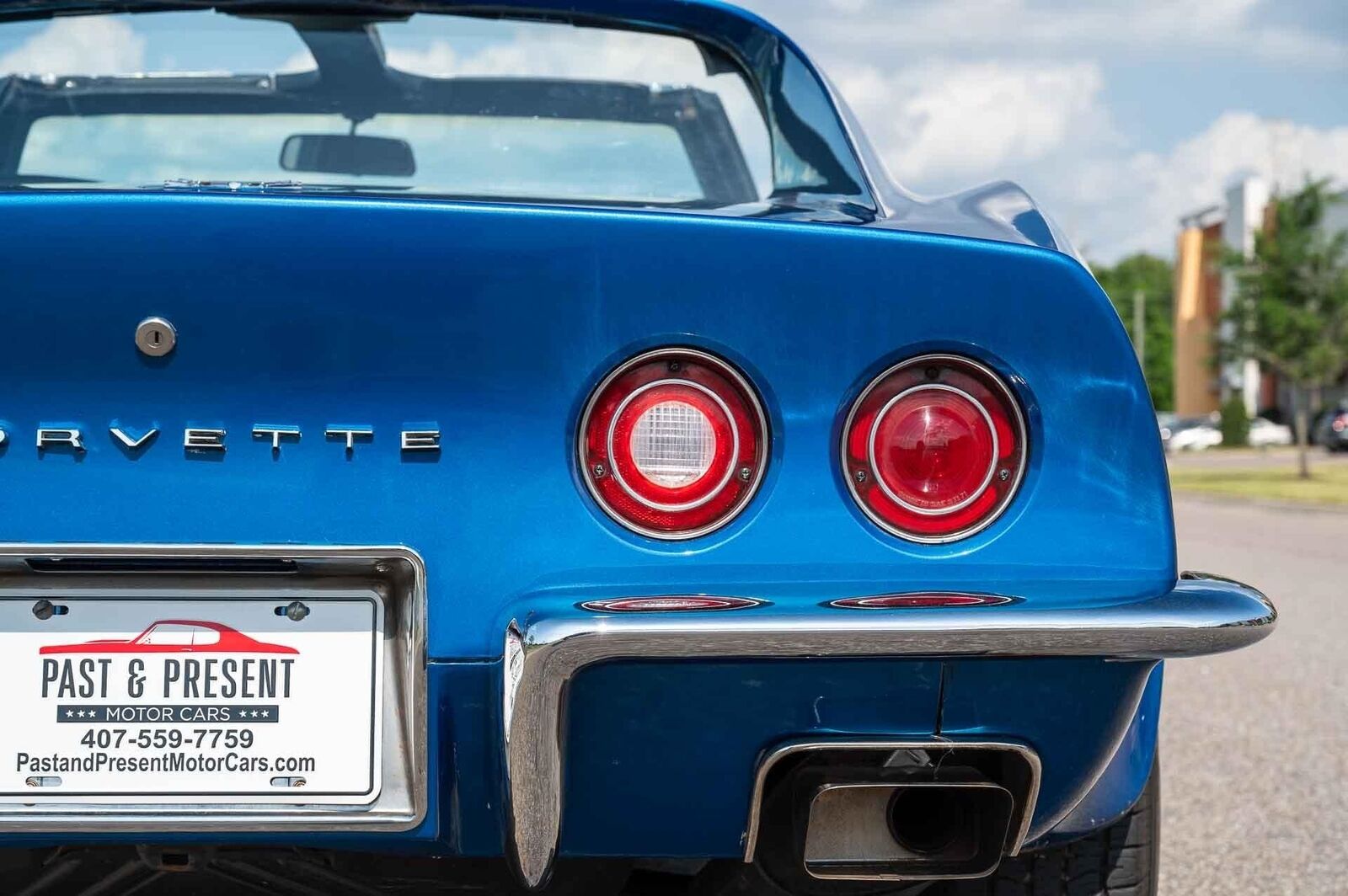 Chevrolet-Corvette-1972-2-Door-35