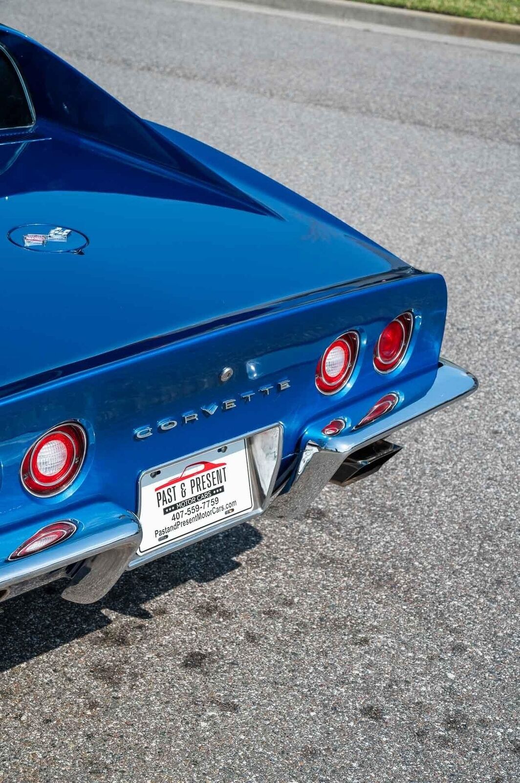 Chevrolet-Corvette-1972-2-Door-36