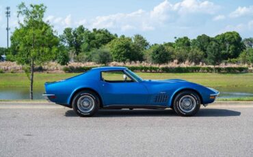 Chevrolet-Corvette-1972-2-Door-37