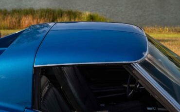 Chevrolet-Corvette-1972-2-Door-38