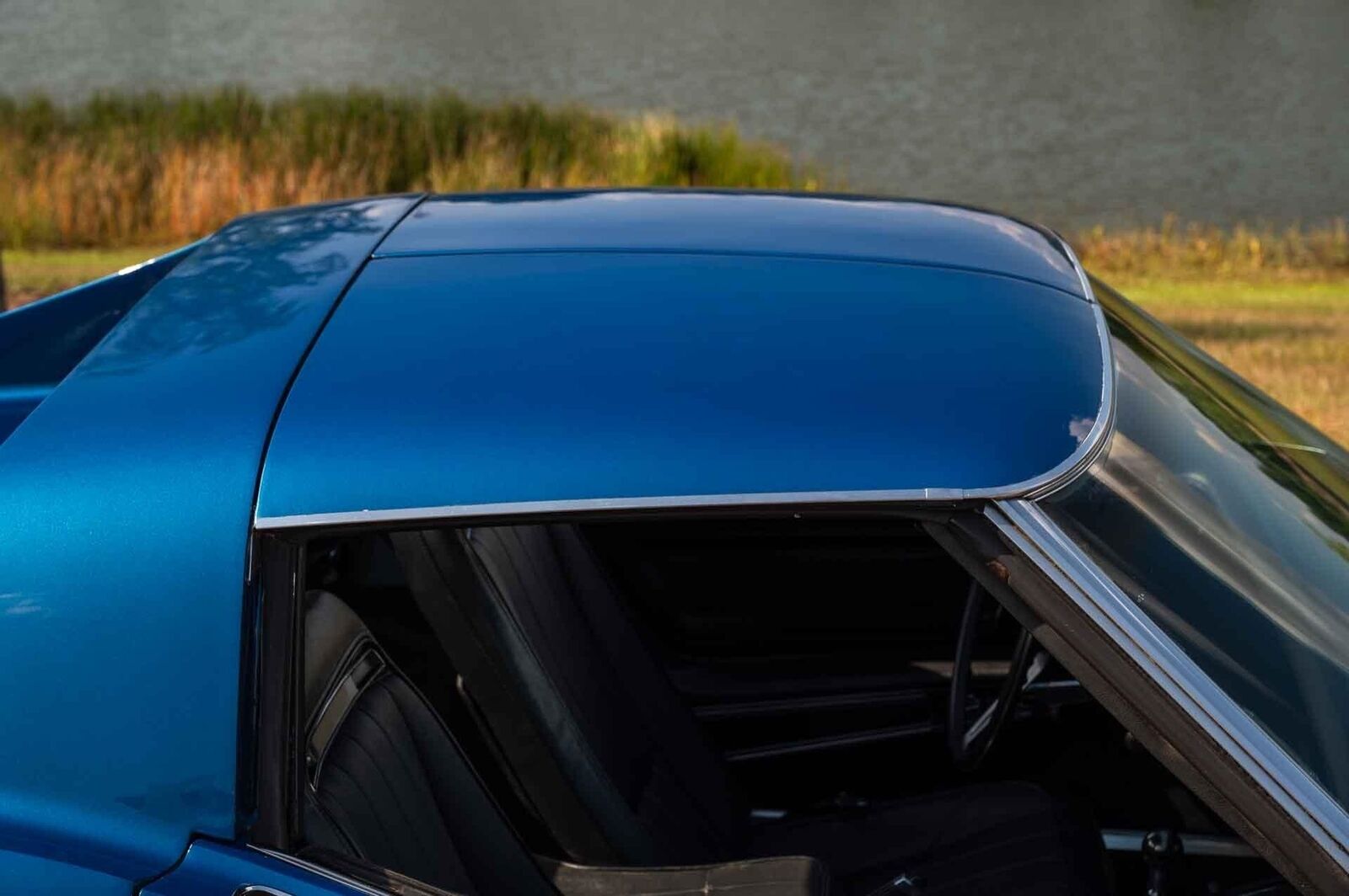 Chevrolet-Corvette-1972-2-Door-38