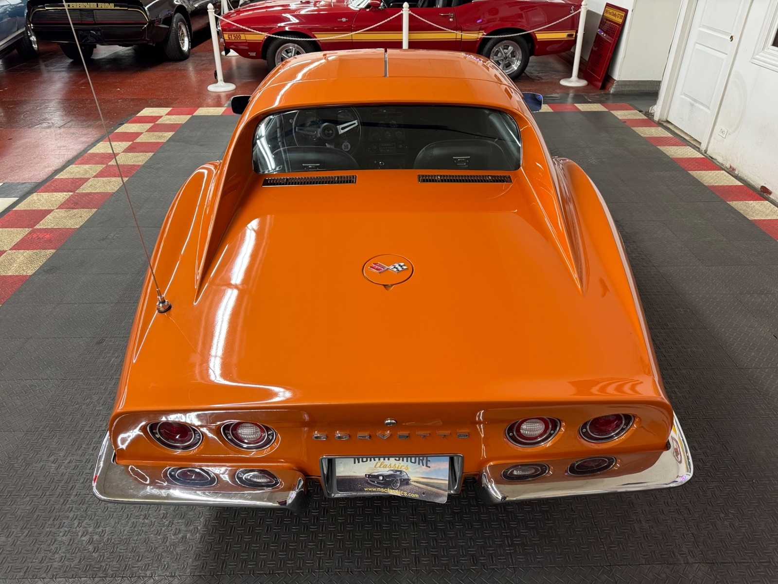 Chevrolet-Corvette-1972-2-door-10