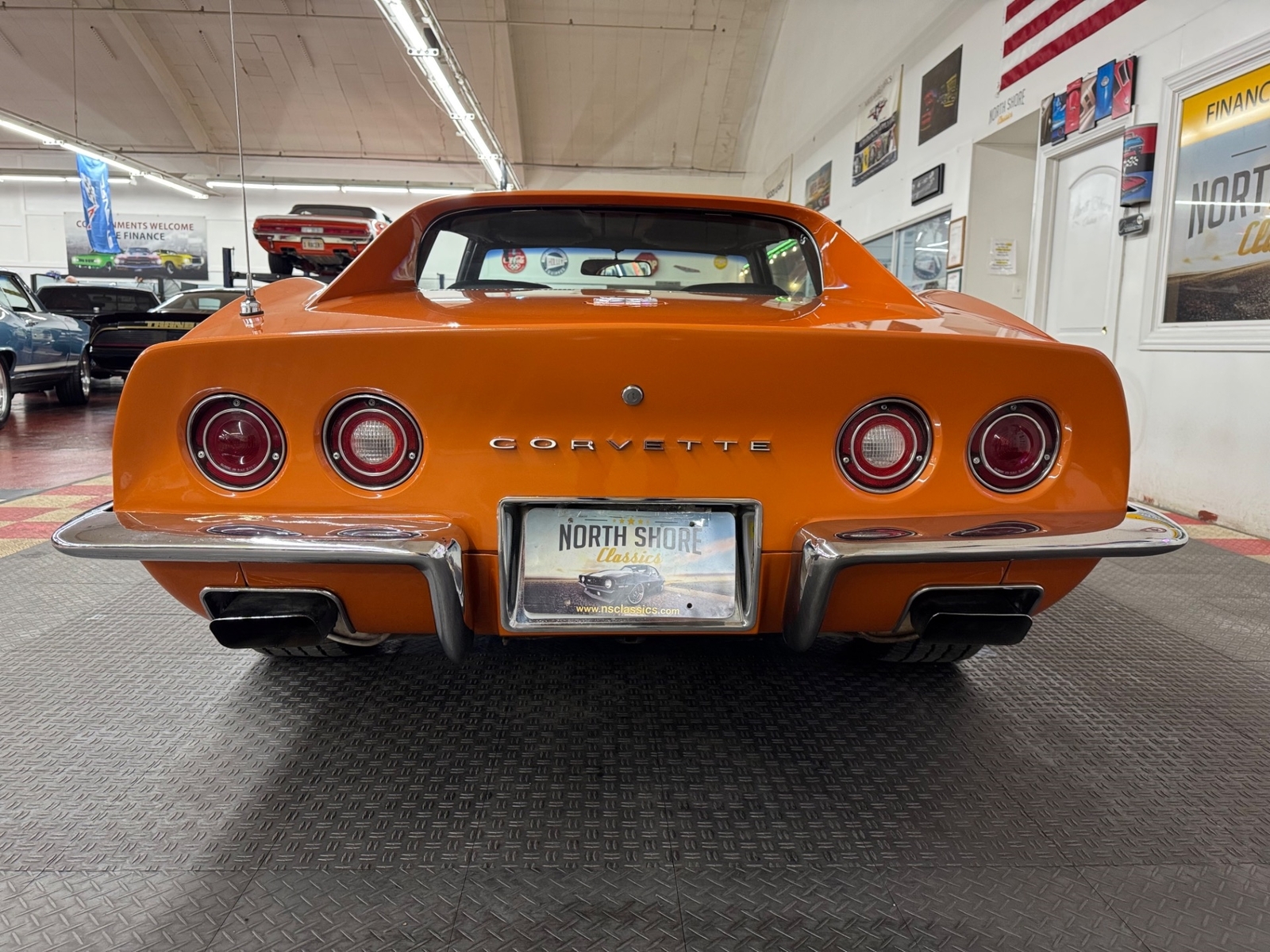 Chevrolet-Corvette-1972-2-door-11