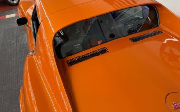 Chevrolet-Corvette-1972-2-door-12