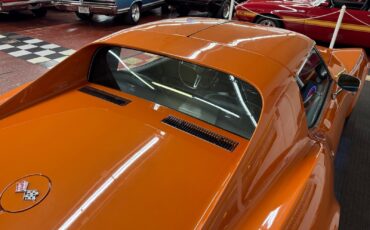 Chevrolet-Corvette-1972-2-door-13