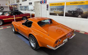 Chevrolet-Corvette-1972-2-door-2