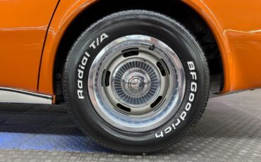 Chevrolet-Corvette-1972-2-door-22